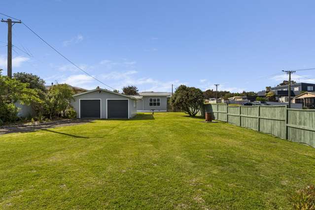 29 Raukawa Street Himatangi Beach_1