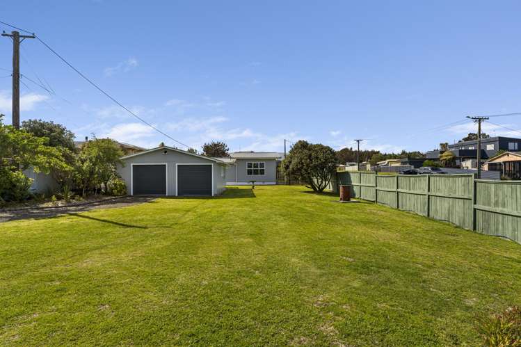 29 Raukawa Street Himatangi Beach_1