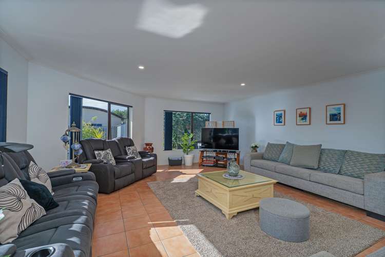 51 Cholmondeley Crescent Whitianga_12