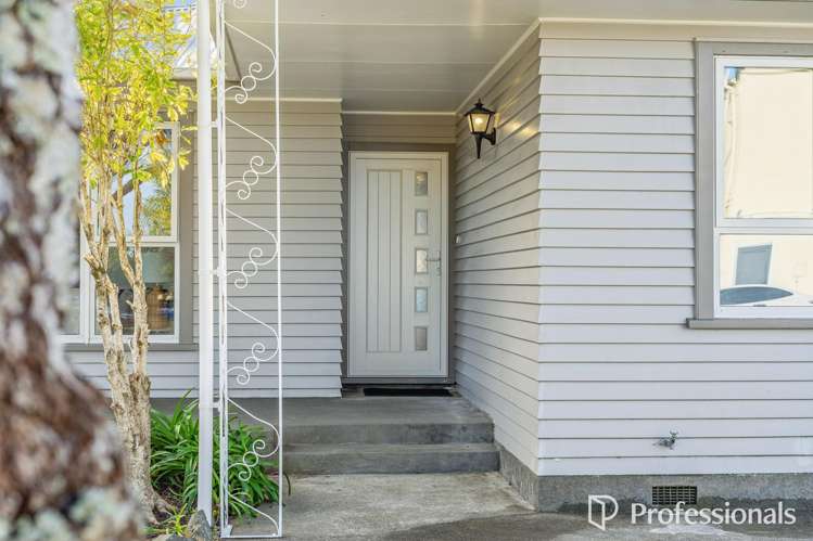 19 Holly Grove Maungaraki_21