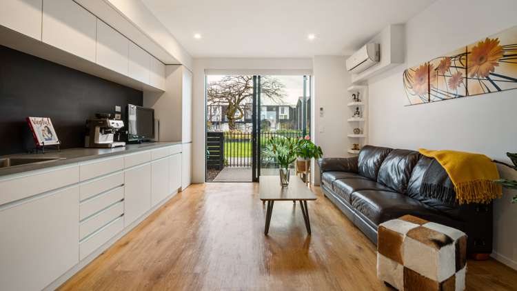 10/1 Buchan Street Sydenham_3