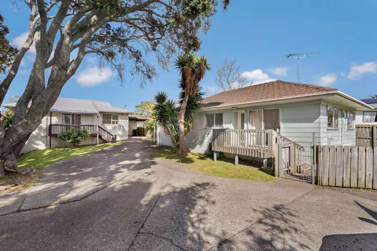 2/131 Favona Road_2
