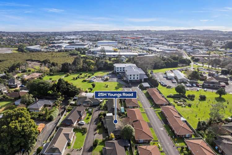 25h Youngs Road Papakura_14