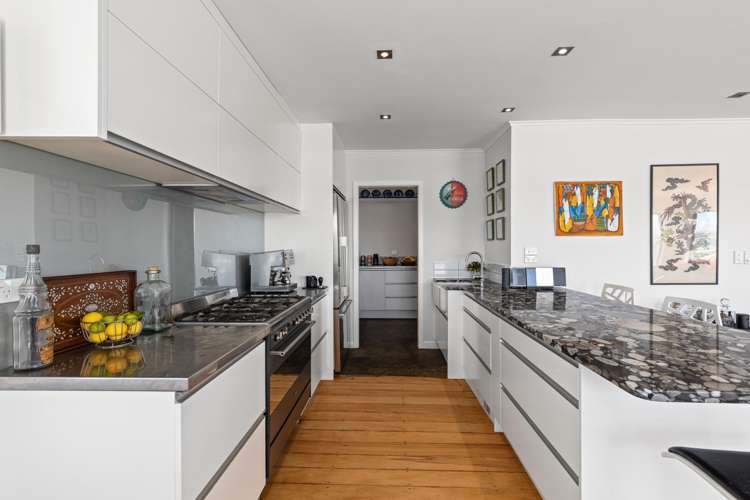 234 Sutherland Road Lyall Bay_3