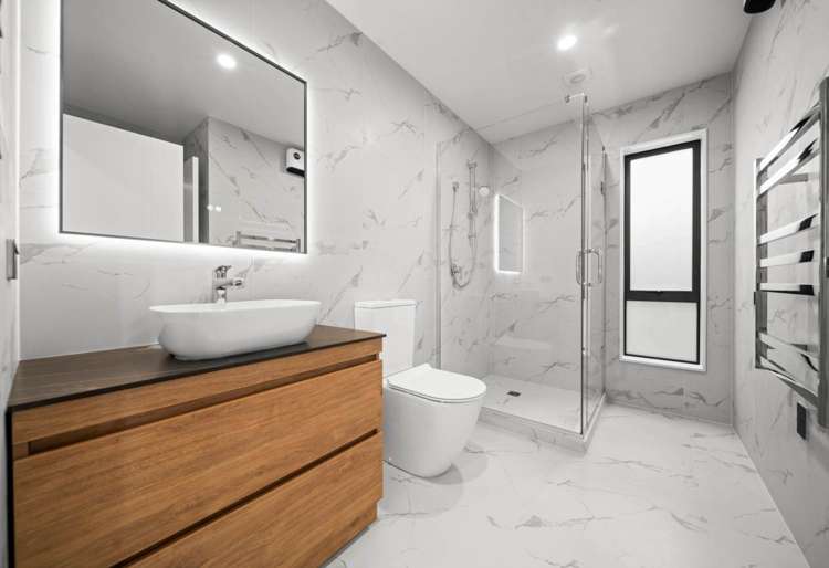 3/2 Dianthus Place Browns Bay_7
