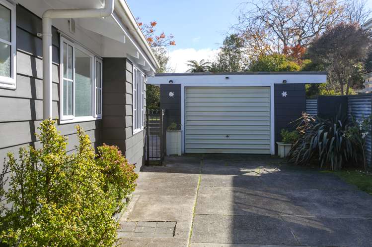 14 Liston Avenue Hilltop_30