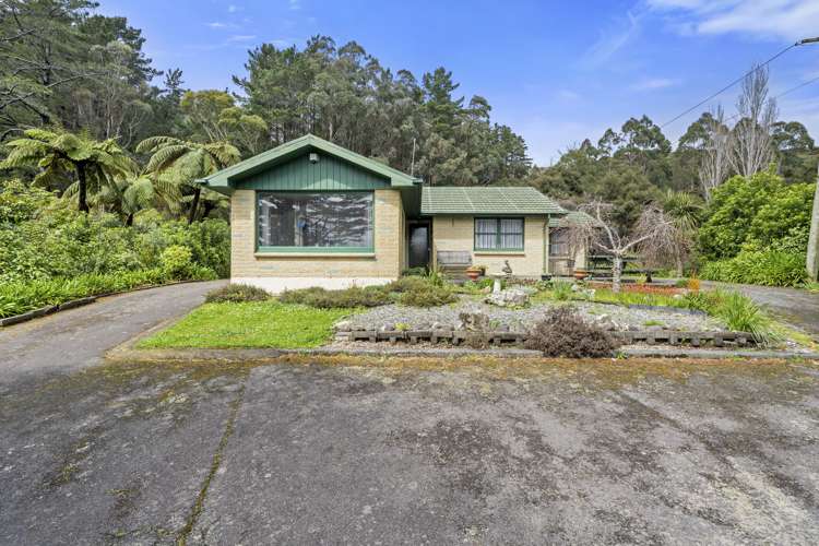 977 Coast Road Wainuiomata Coast Lower Hutt City Houses for Sale