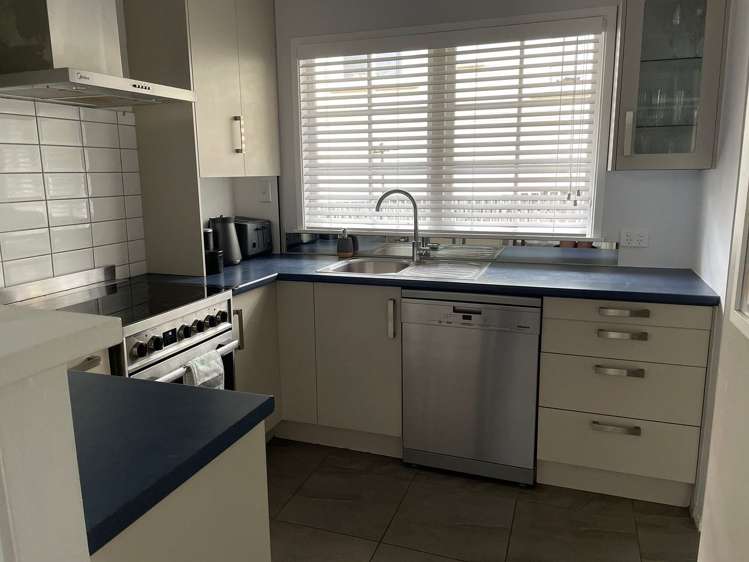 1/10 La Veta Avenue Mount Albert_2