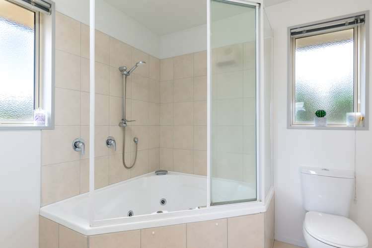 6 Cooper Street Wairau Valley_22