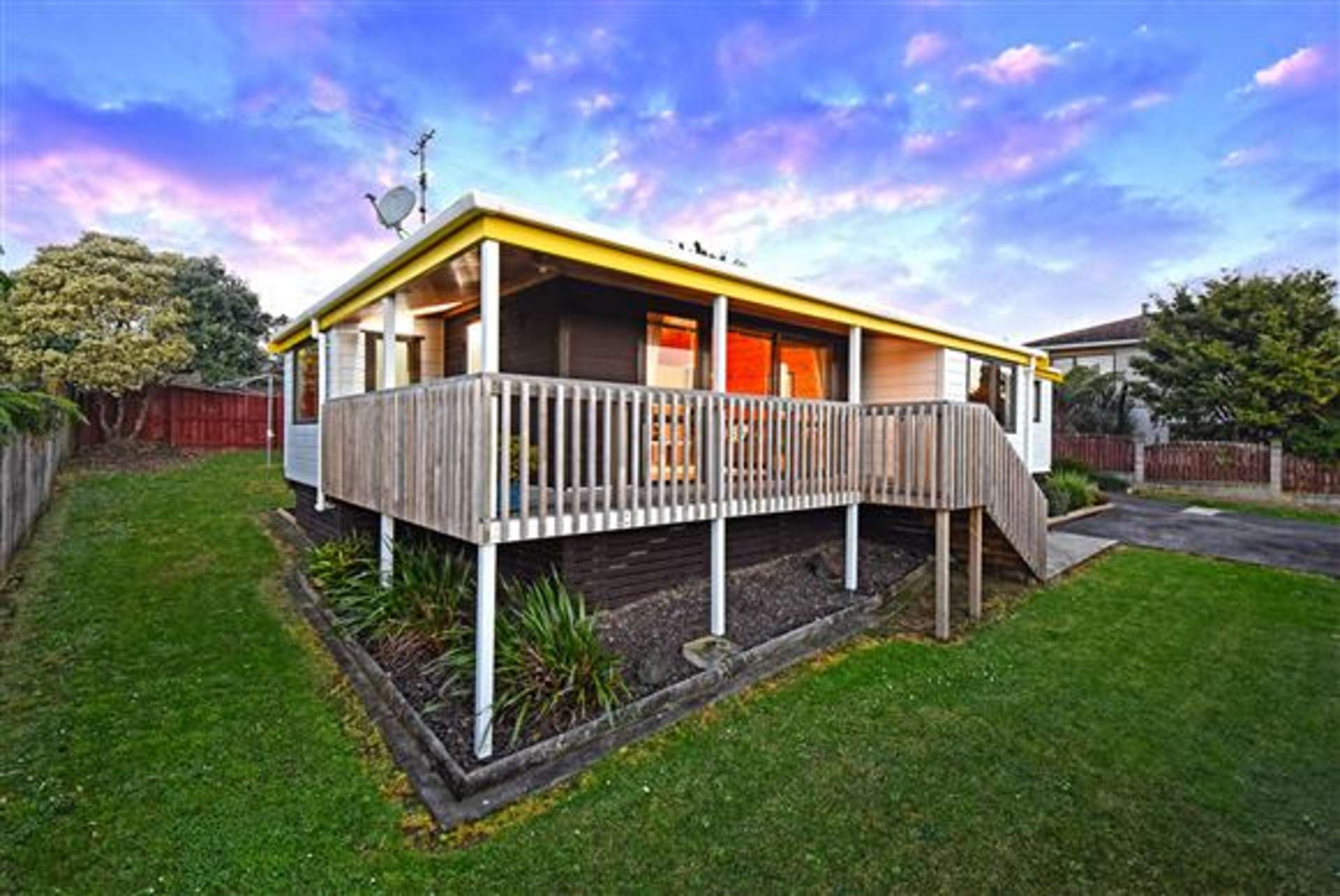 39 Derrimore Heights Clover Park Manukau City Houses for Sale