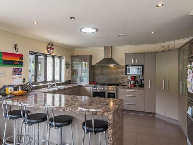 157 Milne Drive Paraparaumu_2