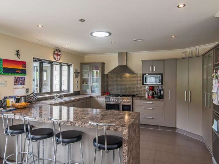 157 Milne Drive Paraparaumu_2