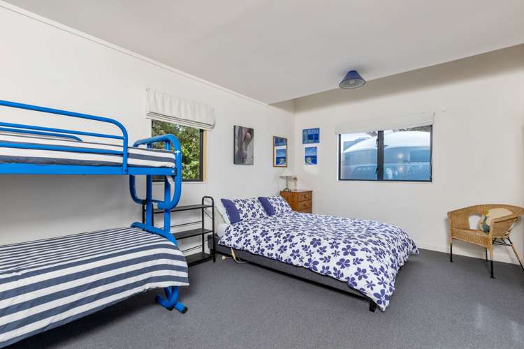 22 Pinedale Crescent Riversdale Beach_10