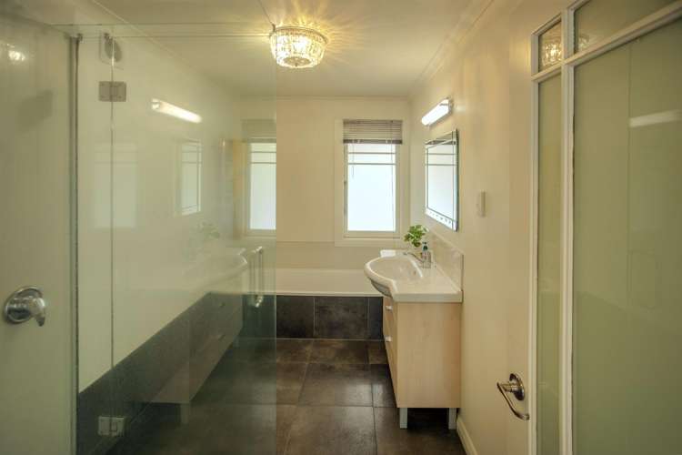 89 Princes Drive Britannia Heights_21