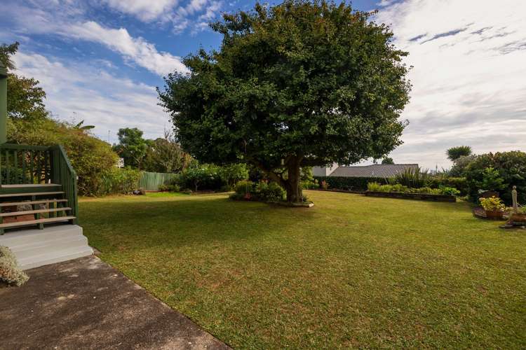 74 Lloyd Avenue Mount Albert_27