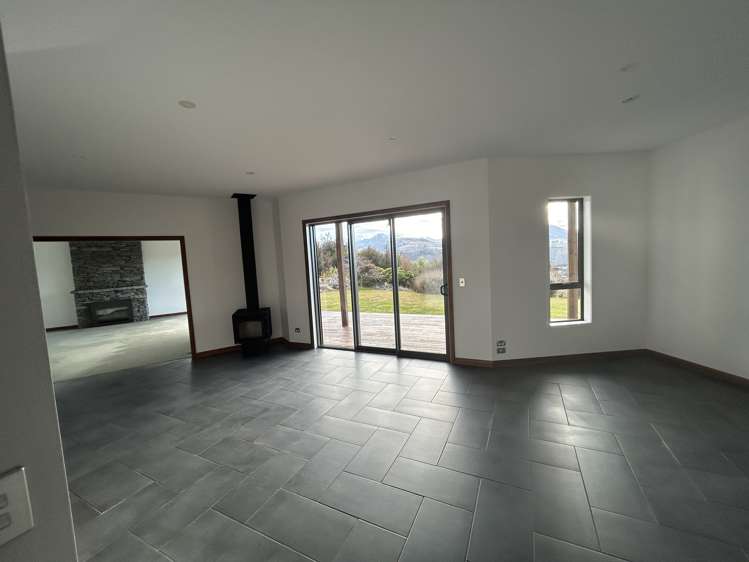 19 Matheson Crescent Albert Town_5