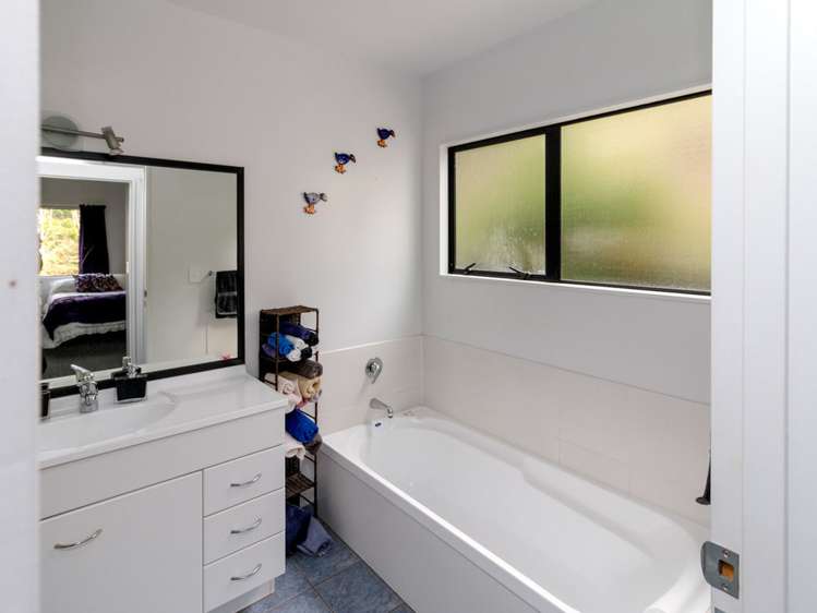 57 Greenwood Road Havelock North_17