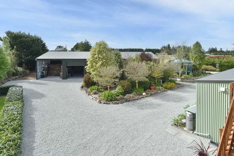 2585 South Eyre Road West Eyreton_17