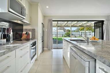 11 Lodge Road_2