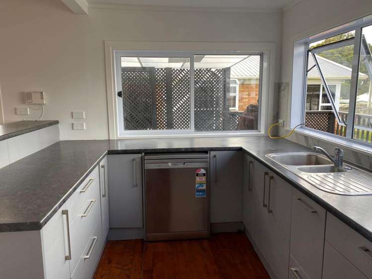 29 Arthur Road Hill Park_11