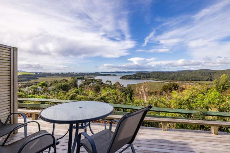 9 Causeway Road Paihia_21