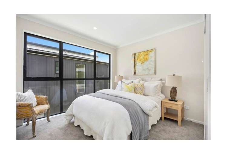 11E Norman Lesser Drive St Johns_7