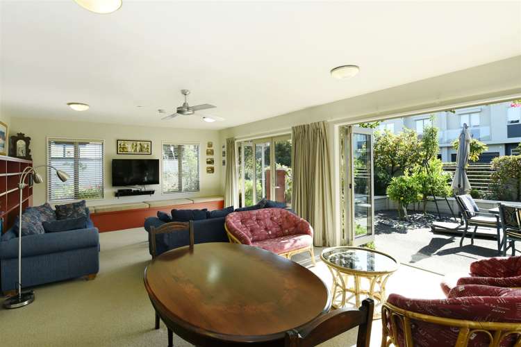 1 Monro Way The Wood_6