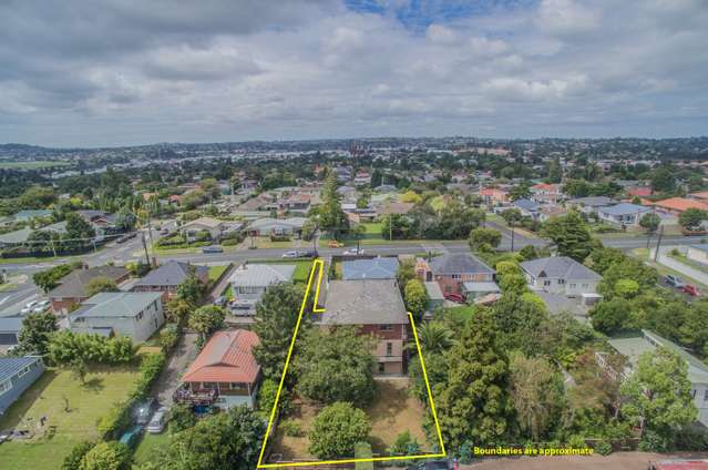 72 Lynwood Road New Lynn_1