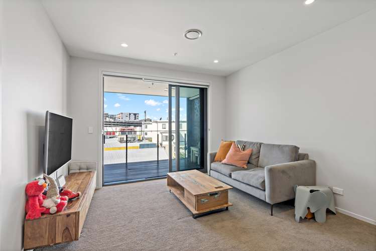 118/27 Enfield Street Mount Eden_34
