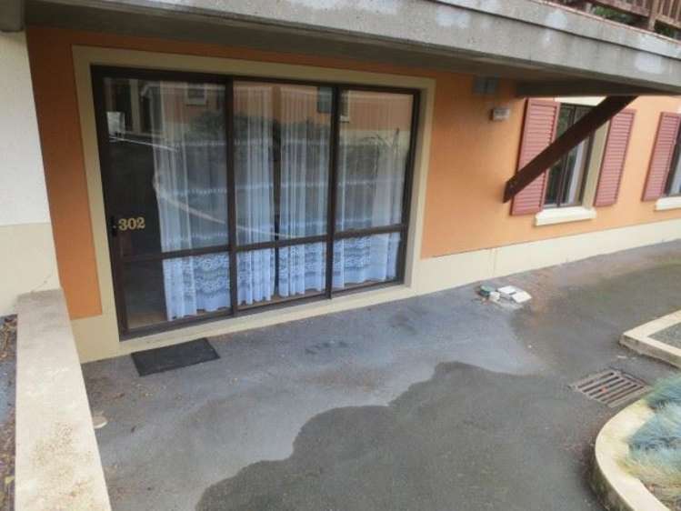 302/139 Fernhill Road Fernhill/Sunshine Bay_2