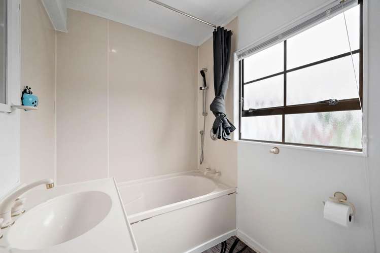 3 Eagle Street Karori_11