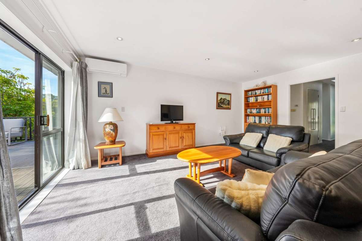 75C Waiatarua Road_1