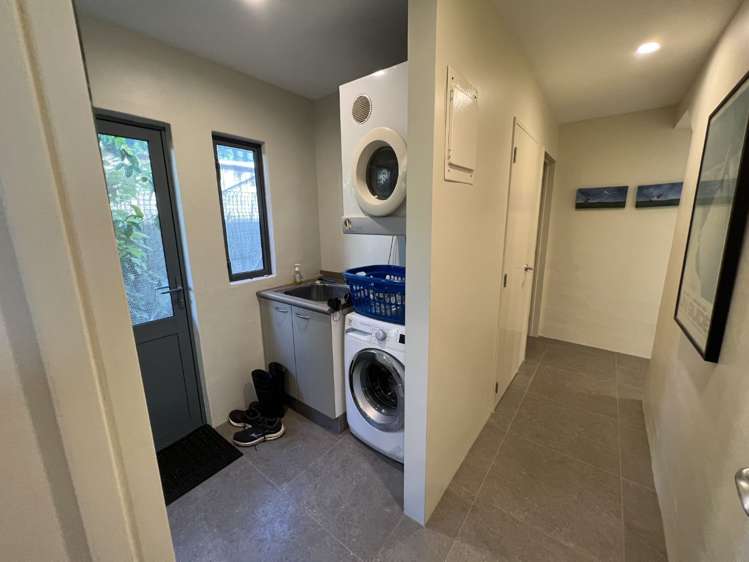 4 Monkton Close Greenhithe_15