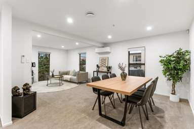 1/57 Aeroview Drive_4