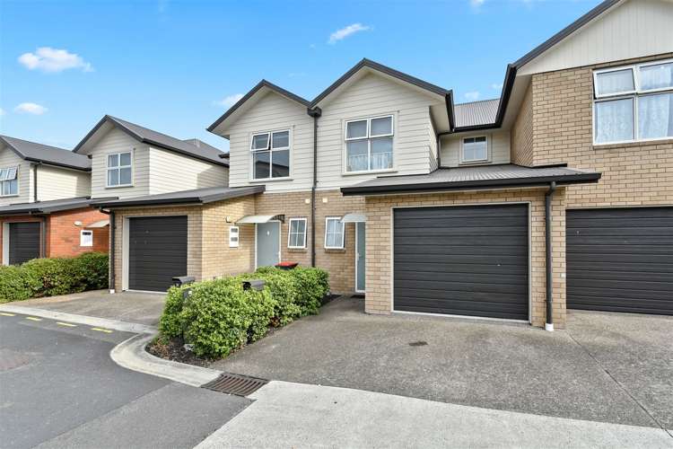 63 Chiefs Court Hamilton East_16