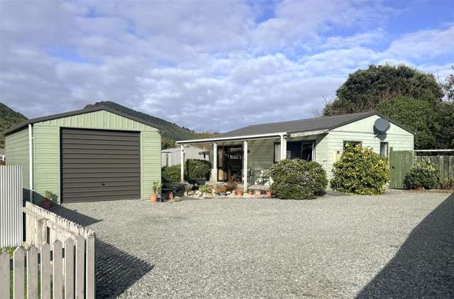 EASY CARE LIVING WITH MODERN COMFORT
