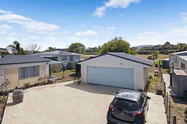 27 Kowhai Avenue Kaiaua_1