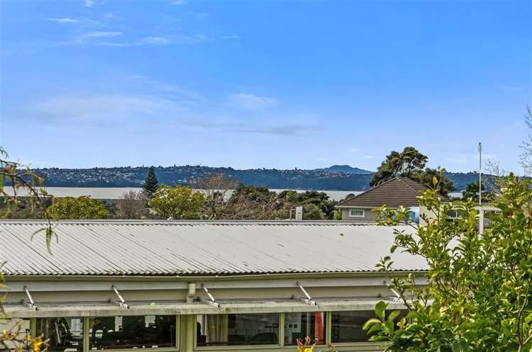 110b Royal Road Massey_11