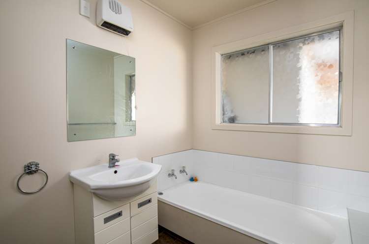 31 Plunket Street Omakau_7