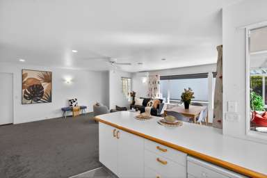 10 Pepper Tree Way_4