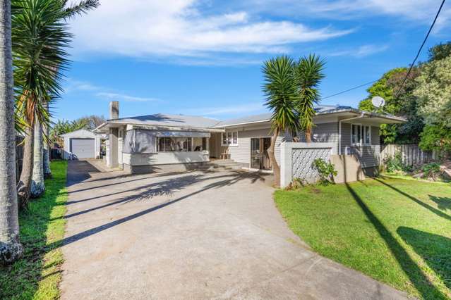 809m² Freehold in Mangere Bridge