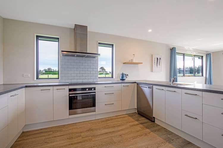 13 Silver Peaks Drive West Melton_5