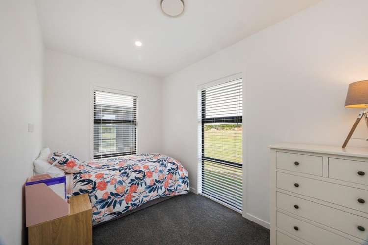 2 Mataki Lane Halcombe_17