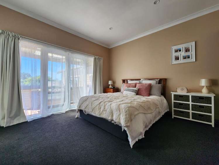 5 Holloway Road Omata_9