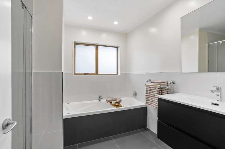 255 Glengarry Road Glen Eden_20