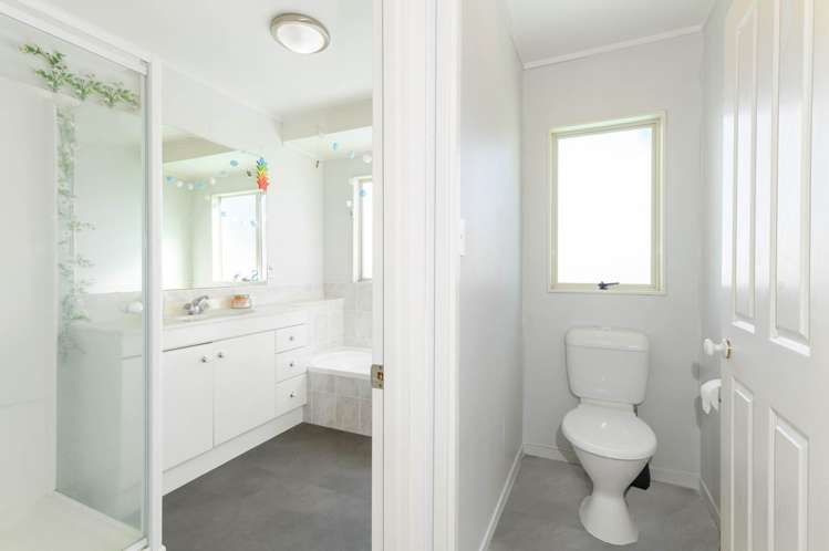 6 Godwin Court Unsworth Heights_20