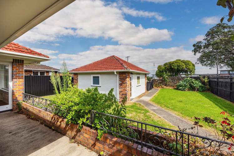 56B Allendale Road Mount Albert_19