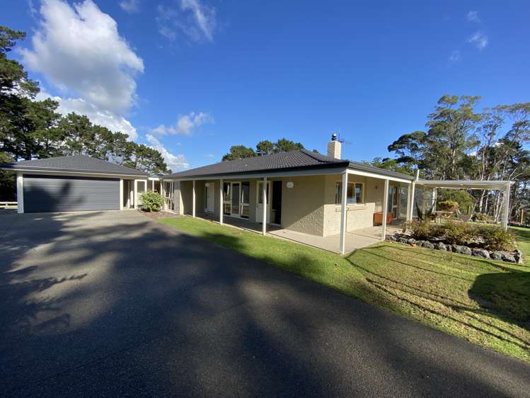 264 Ara-Kotinga Whitford_1