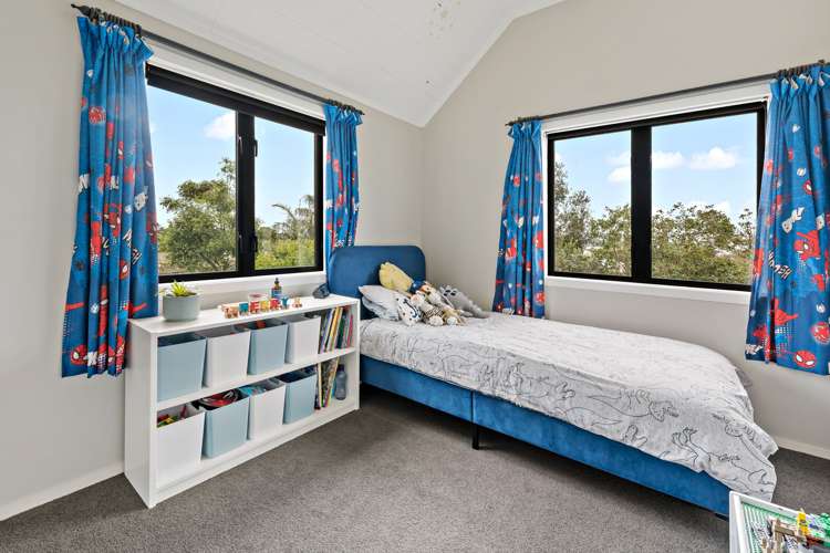 2/15 Steen Place Mangere Bridge_6