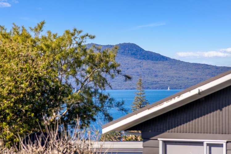 7 Sunrise Avenue Murrays Bay_29